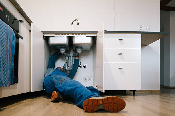 Professional Leak Detection technician working in Medway, MA